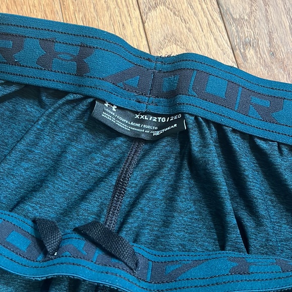 Mens under armor shorts - Picture 4 of 4